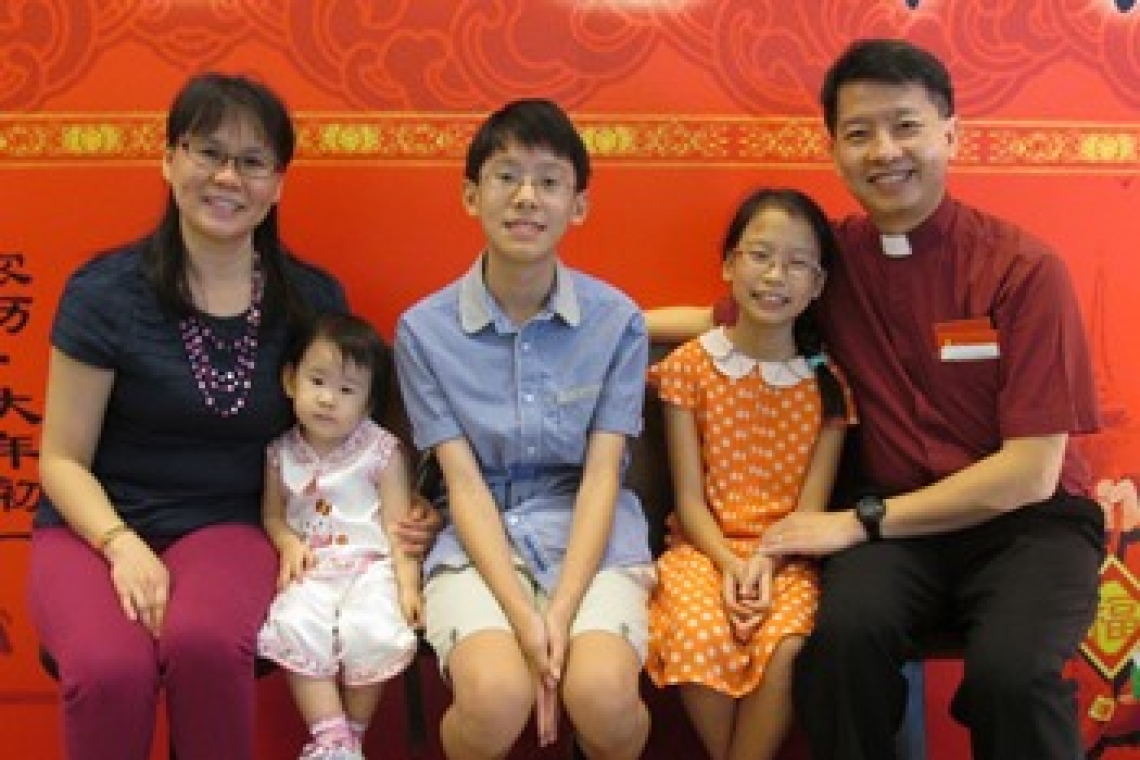 陈可嘉牧师（生命堂主任牧师）