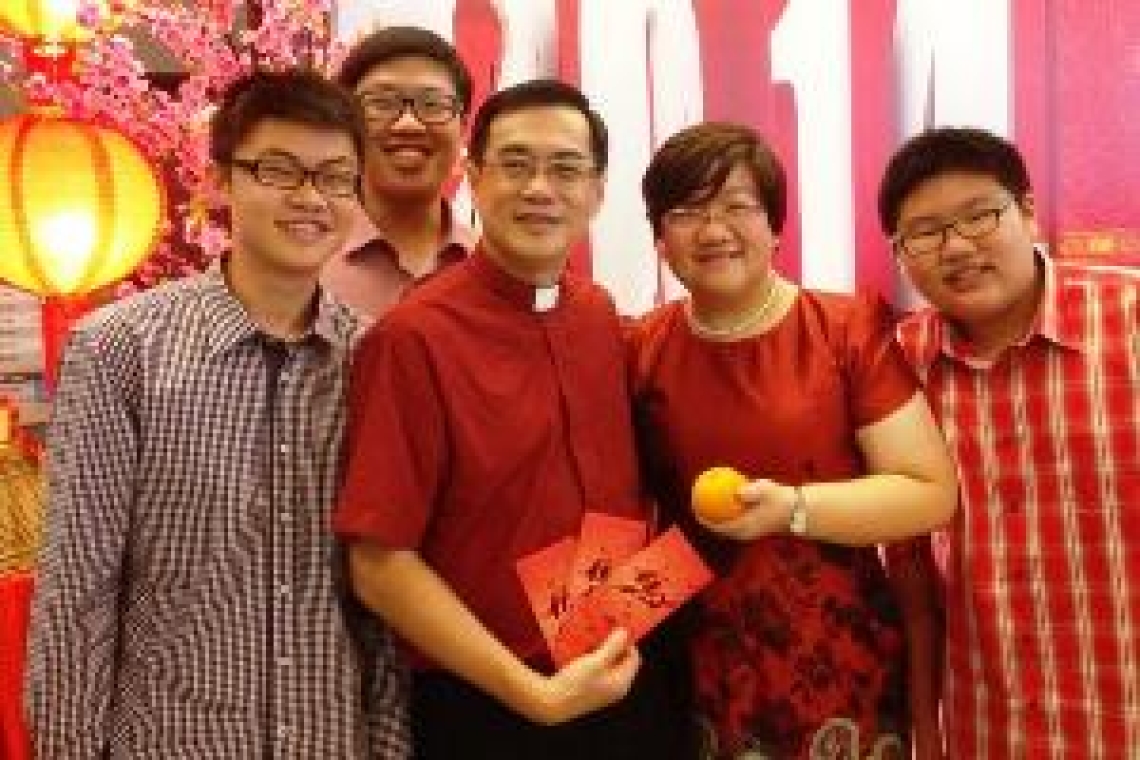 陈坤好牧师（同理牧师/英文部主任）